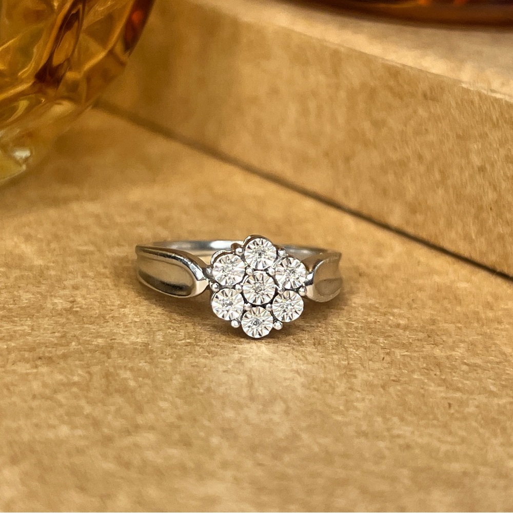 Vintage Sterling Silver Cluster Floral Ring Size 7 SKU:62
